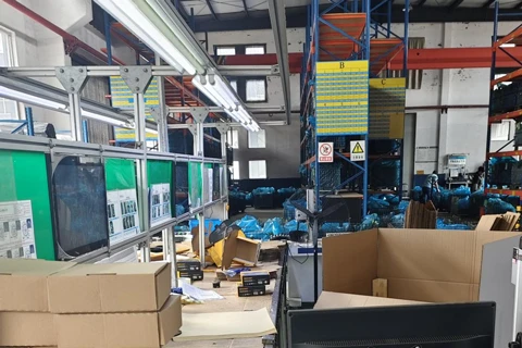 Production workshop and packaging