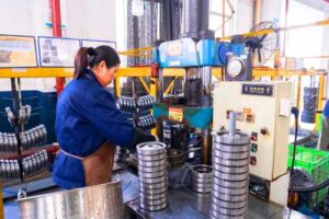 Kurbelwellenriemenscheibe vs. Torsionsdämpfer: Klärung der Ingenieurterminologie für Teilefachleute